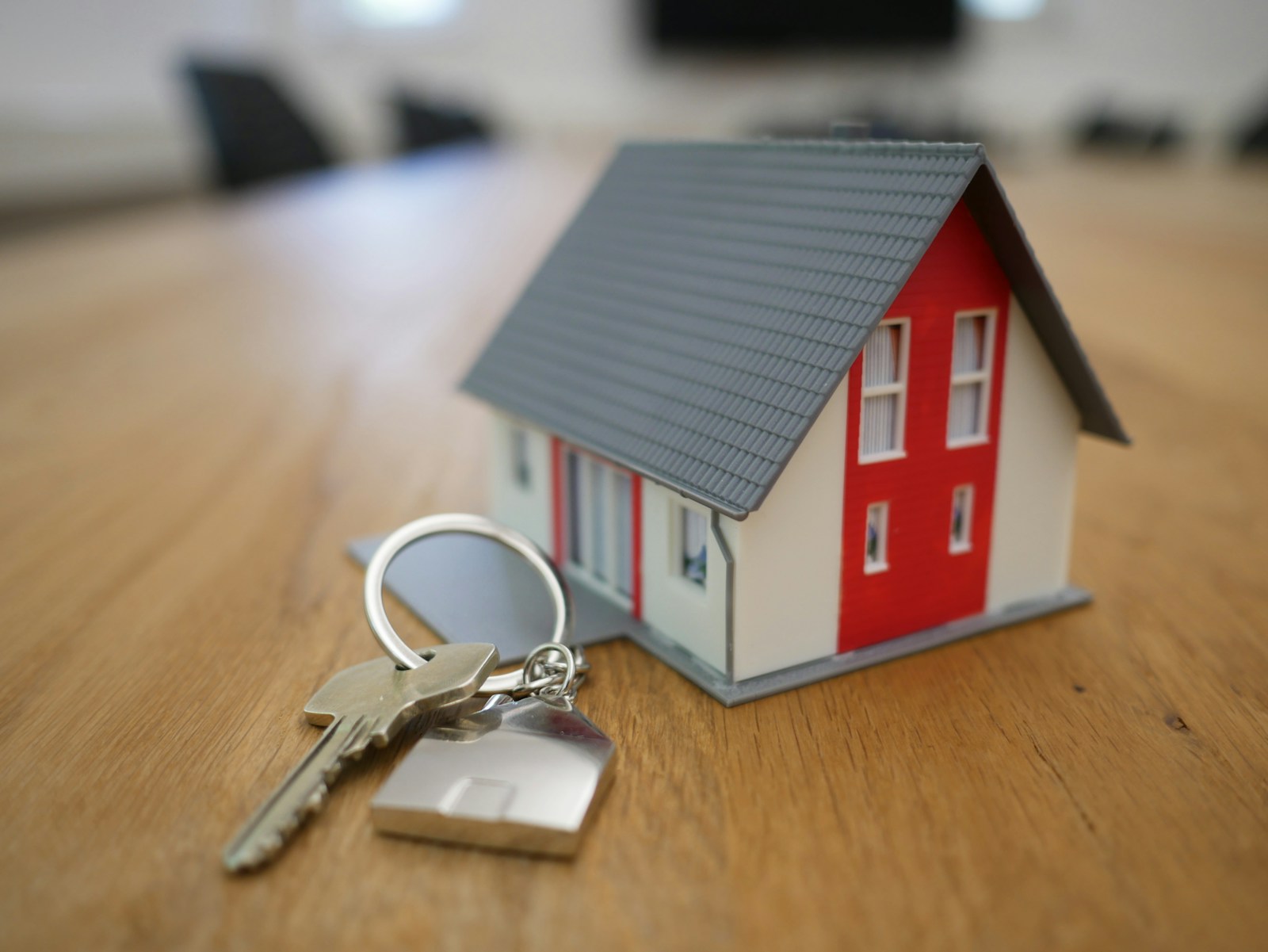 Credit insurance and risk management